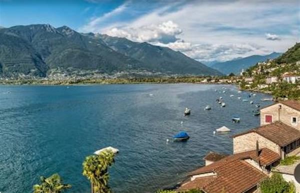 Vira: Attico 6 locali - Location