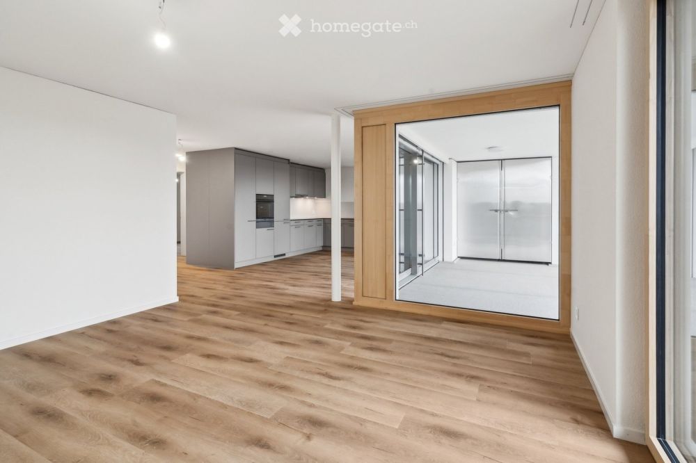 Erstvermietung – Wohnen am Sonnenberg: Moderne 5.5-Zimmer-Wohnung mit grosser Aussenfläche - Bild 3