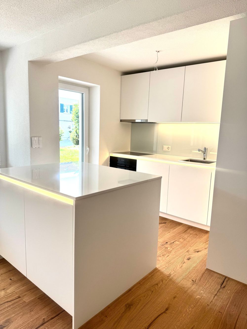 ERSTVERMIETUNG: Wunderschöne 2.5 Zimmer Wohnungen in Niedergösgen - Bild 6