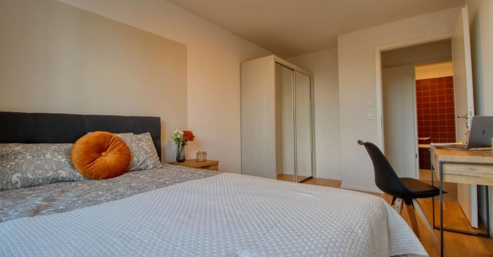 Spacious Coliving Apartment in Crissier - Chambre 1 pièce - image - 5