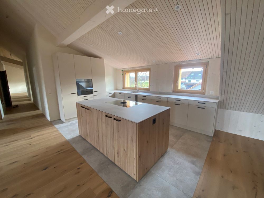 Moderne 5.5-Zimmer-Dachwohnung in ruhiger Lage von Buch b. Frauenfeld - Bild 2