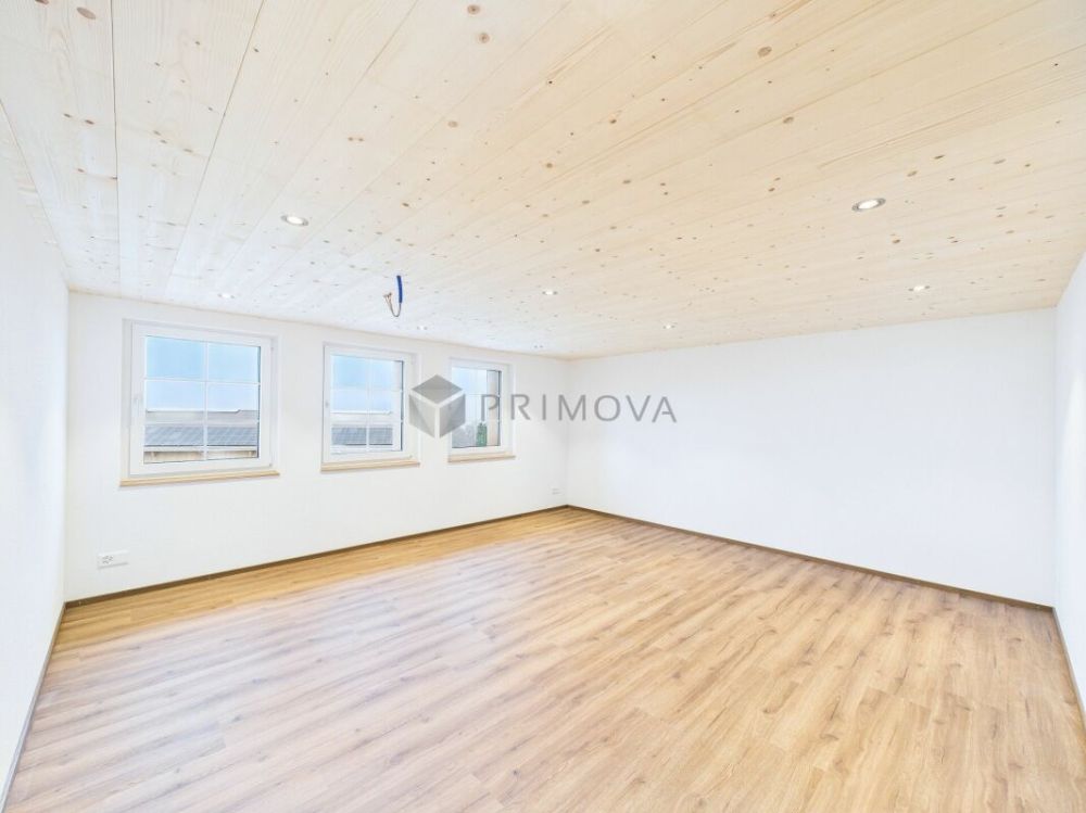 Wohnen im Einklang von Tradition und Moderne: Wie aus dem Ei gepellt - Ihr exklusiver Hausteil im steuergünstigen Feusisberg - Bild 4