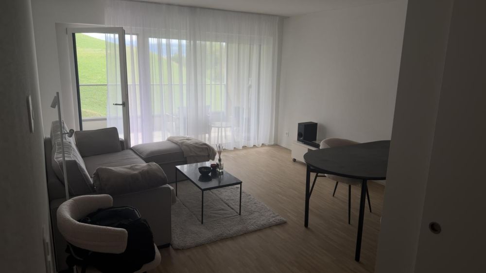 3 ½ Zimmer-Wohnung in Bolligen mieten (ab sofort) - Wohn- und Esszimmer