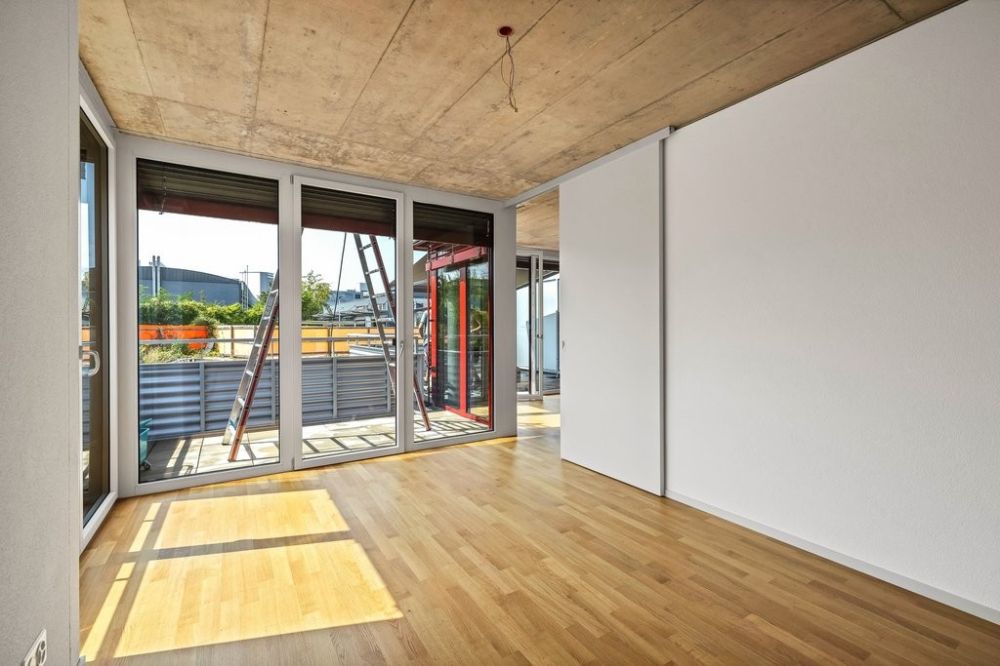 Mieten ohne Kaution: Moderne 4.5-Zimmer-Wohnung in Terrassenhaus - Beispiel Zimmer