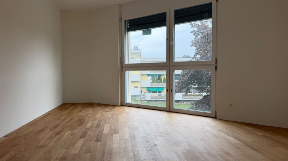 Helle 3.5-Zimmer-Dachwohnung mit grossem Balkon und schöner Aussicht - Bild 2
