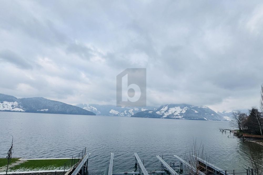 LUXURIÖSER NEUBAU DIREKT AM SEE - Bild 5