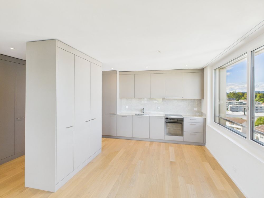 Moderne 2.5-Zimmer-Wohnung mit Balkon in Uzwil - Bild 1