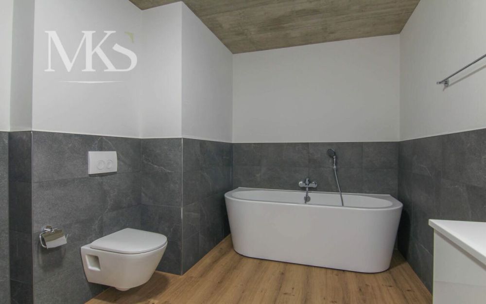 Geräumige 5.5 Zimmer Neubau Wohnung in Visp (140 m2 mit 34 m2 Balkon) - Bild 10