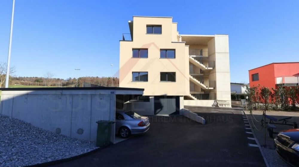 Moderne 3.5-Zimmer-Attikawohnung in Gurmels - mit 45 m² grosser Terrasse - Bild 2