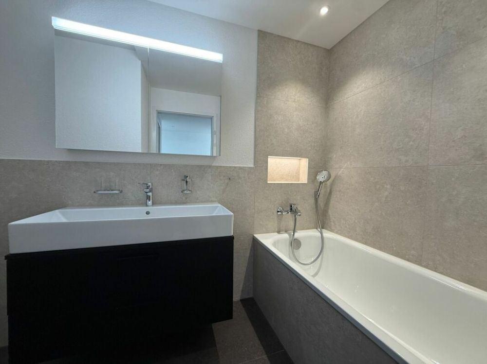 Stilvoll Kernsaniert: Grosszügige 5.5-Zimmer Wohnung in Zollikofen - Bild 6