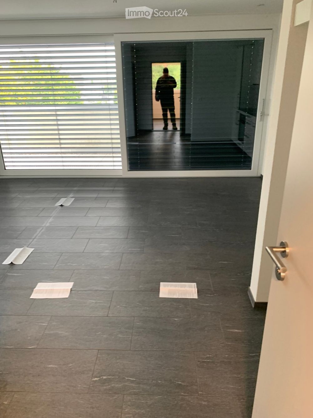 Moderne 2.5-Zimmer-Dachwohnung in Niederbipp – Neubau 2024 - Bild 1