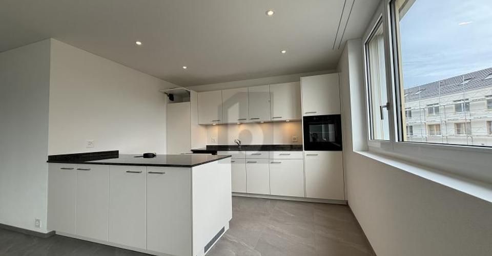 GROSSZÜGIG WOHNEN MIT BALKON & WEITBLICK - Appartement 4.5 pièces - image - 1