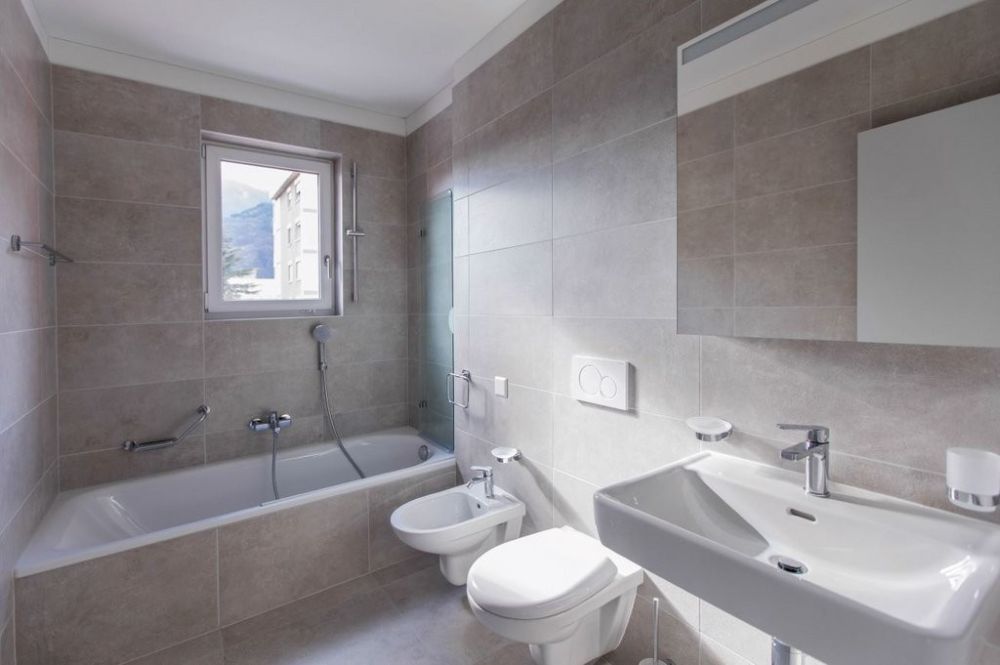 APPARTAMENTO MODERNO IN OTTIMA POSIZIONE - bagno.JPG