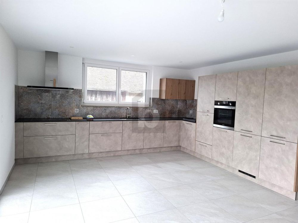 NEUF, SPACIEUX ET MODERNE - Bild 2