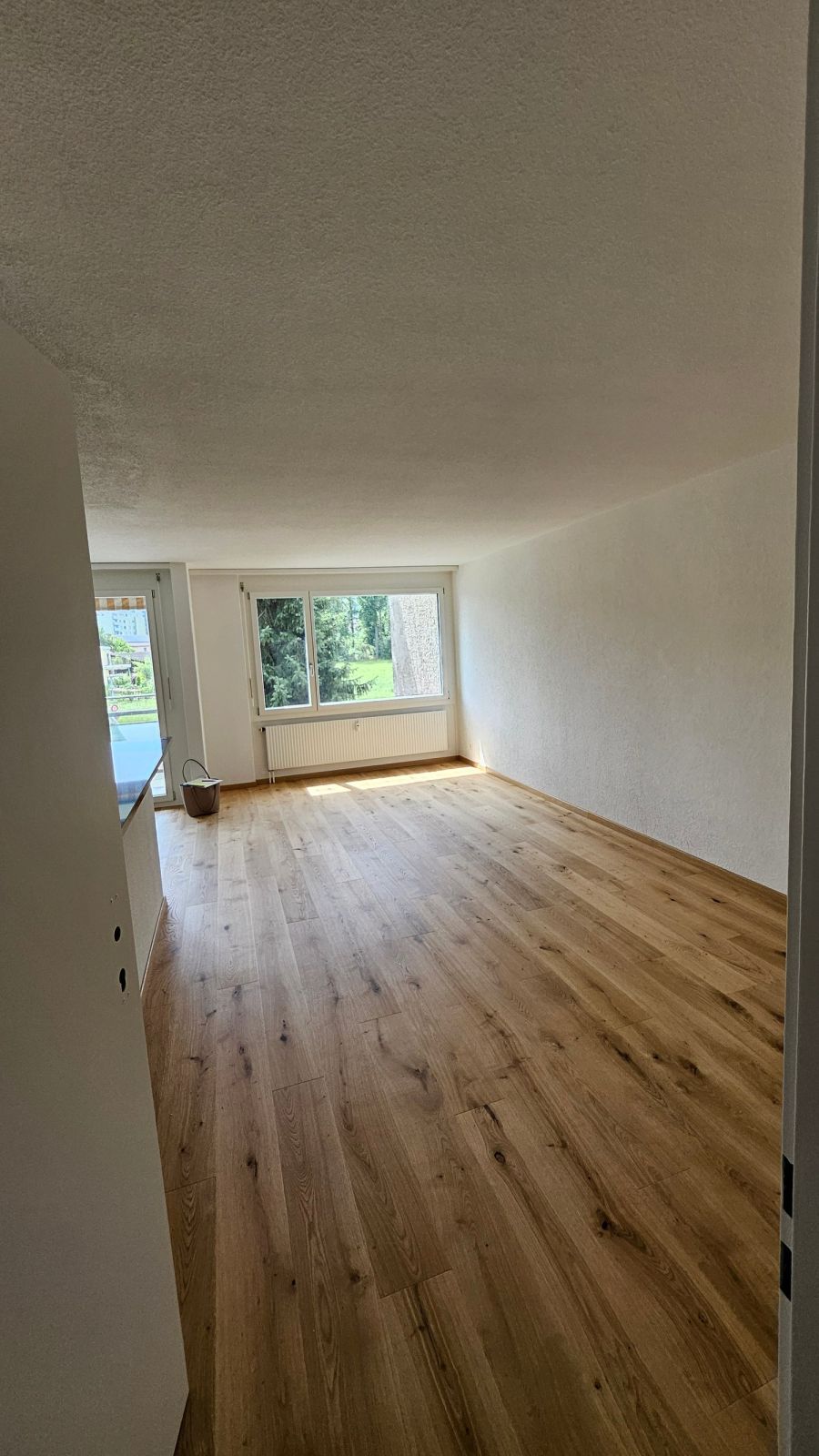 Total sanierte und charmante 3.5-Zimmerwohnung zu vermieten - Bild 3