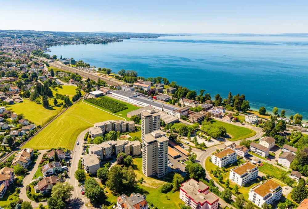 Se(e)nsationelle Aussicht! Ihr exklusives Zuhause über dem Bodensee im Swissair Tower II - Bild 2