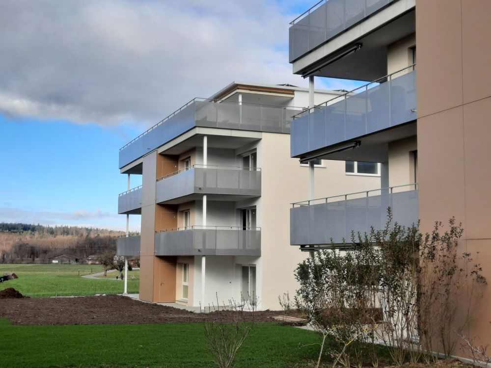 Nachmieter gesucht: Helle 5.5-Zimmer-Wohnung mit Balkon und Weitsicht in Lupfig - Bild 5