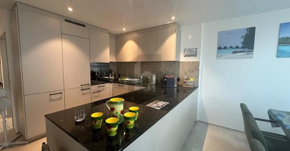 GROSSZÜGIG, MODERN UND FAMILIENFREUNDLICH - Appartement 5.5 pièces - image - 3