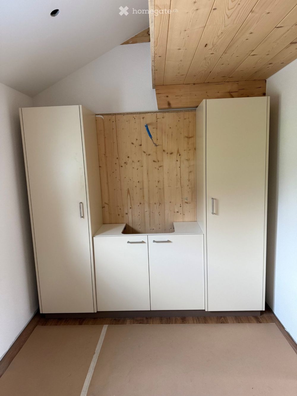 2 Zimmer, 61 m², EG direkt am Bahnhof - Bild 2