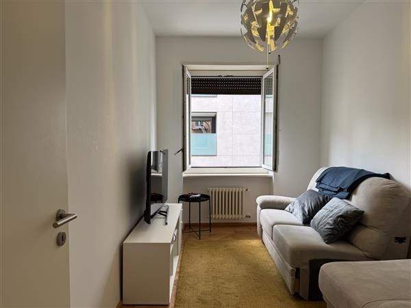 Lugano: Eingerichtete 3.5-Zimmer-Wohnung - Interno