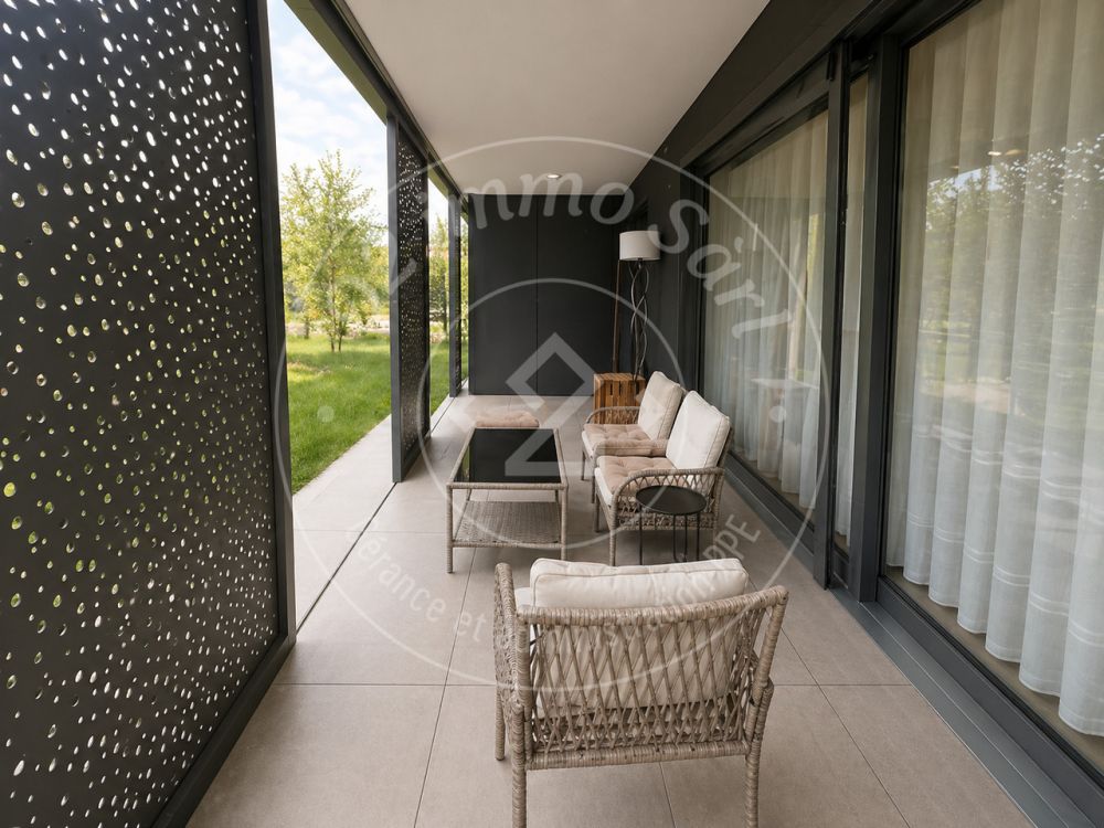 Beau 2.5pces au Rez-de-chaussée avec jardin - Bild 4