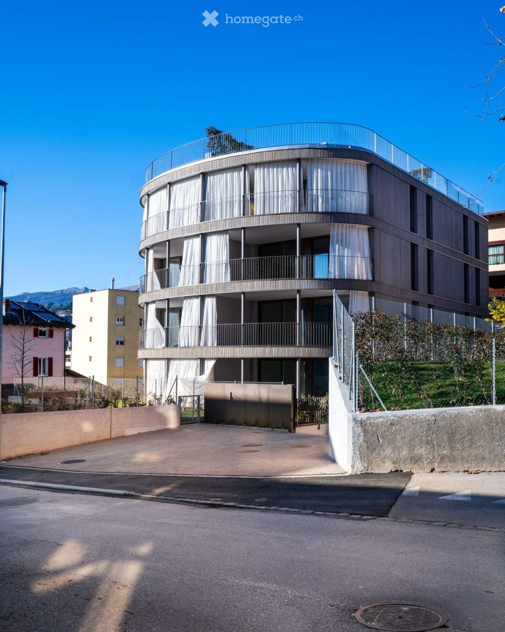 Moderno appartamento 4.5 locali con vista panoramica a Lugano - Bild 1