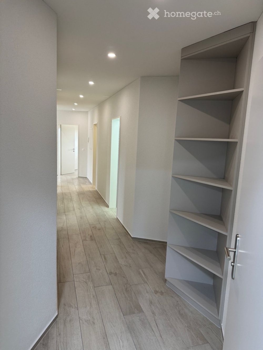 Moderne 4.5-Zimmer-Neubau-Wohnung in ruhiger Lage in Hallau - Bild 1