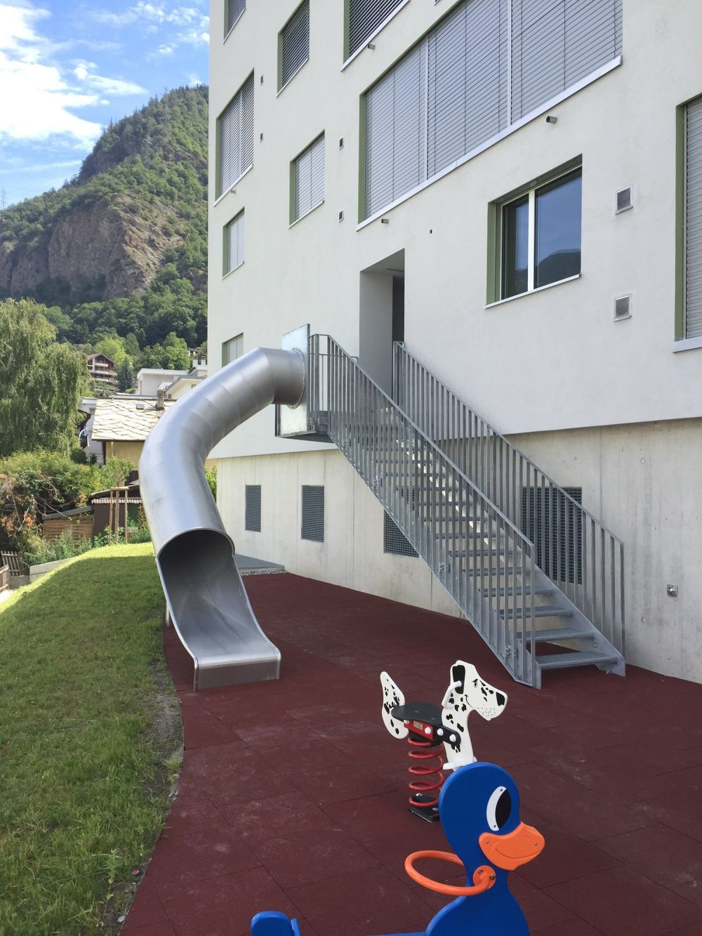 Wunderschöne 4 1/2 Zimmerwohnung mit Balkon - Bild 7