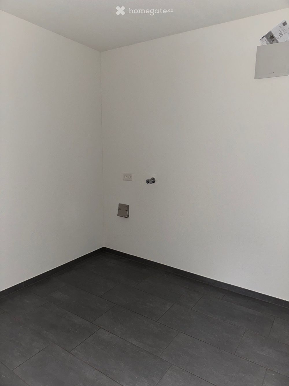 Grosszügige und moderne 4.5-Zimmerwohnung im Erdgeschoss mit Gartensitzplatz - Bild 11