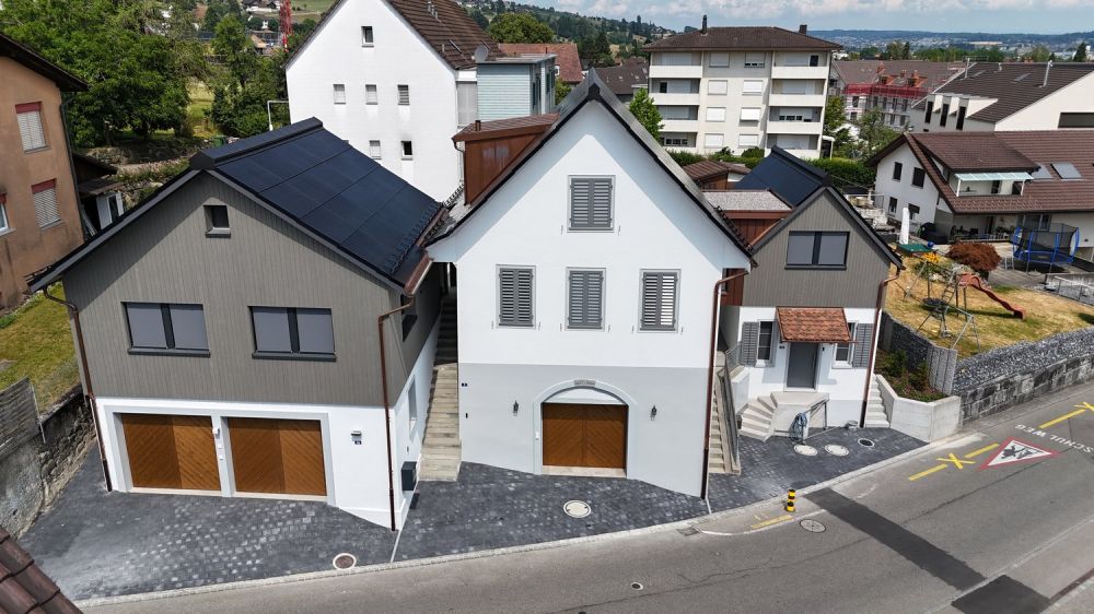 Erstvermietung: Einziehen und wohlfühlen – hochwertig renoviertes Einfamilienhaus in Boswil - Bild 1