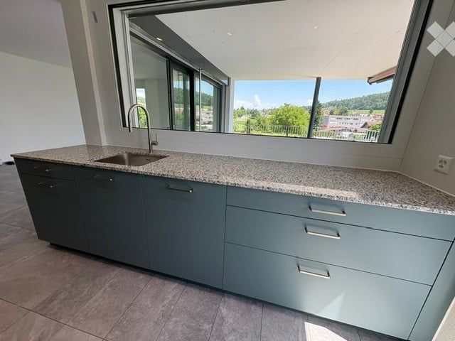 Erstbezug: Top moderne 2.5-Zimmer-Neubauwohnung mit grossem Balkon -  Zentrumsnah in grüner Umgebung - Bild 5