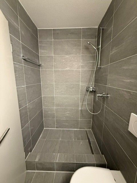 Erstvermietung: Stilvolle, hochwertige Wohnung neu bezugsbereit! - Dusche.jpg