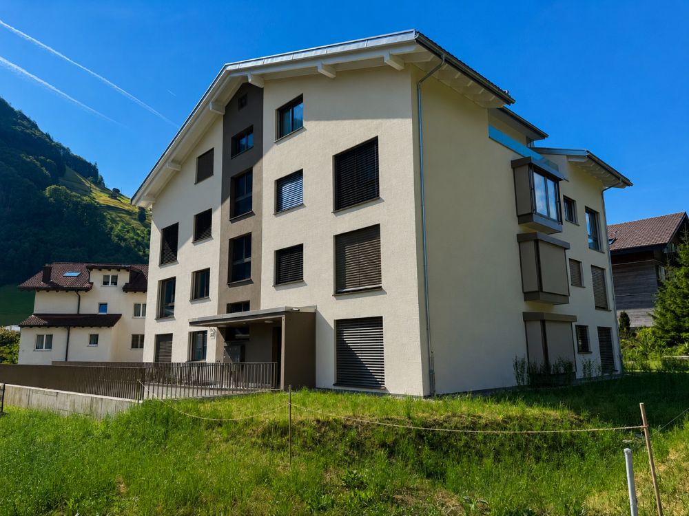 Moderne 4.5-Zimmer Neubau - 1. OG - Bild 2
