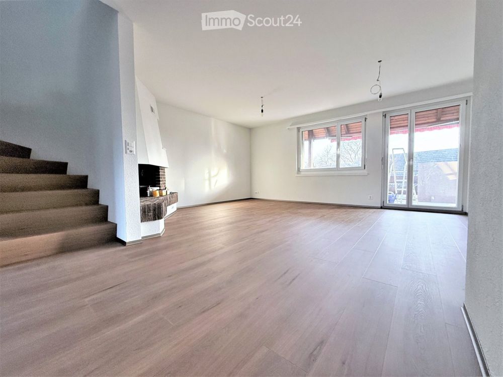 Grosse moderne 3.5 Zimmer Duplex-Wohnung mit Cheminée und Bergsicht - Wohnen über zwei Etagen - Bild 11