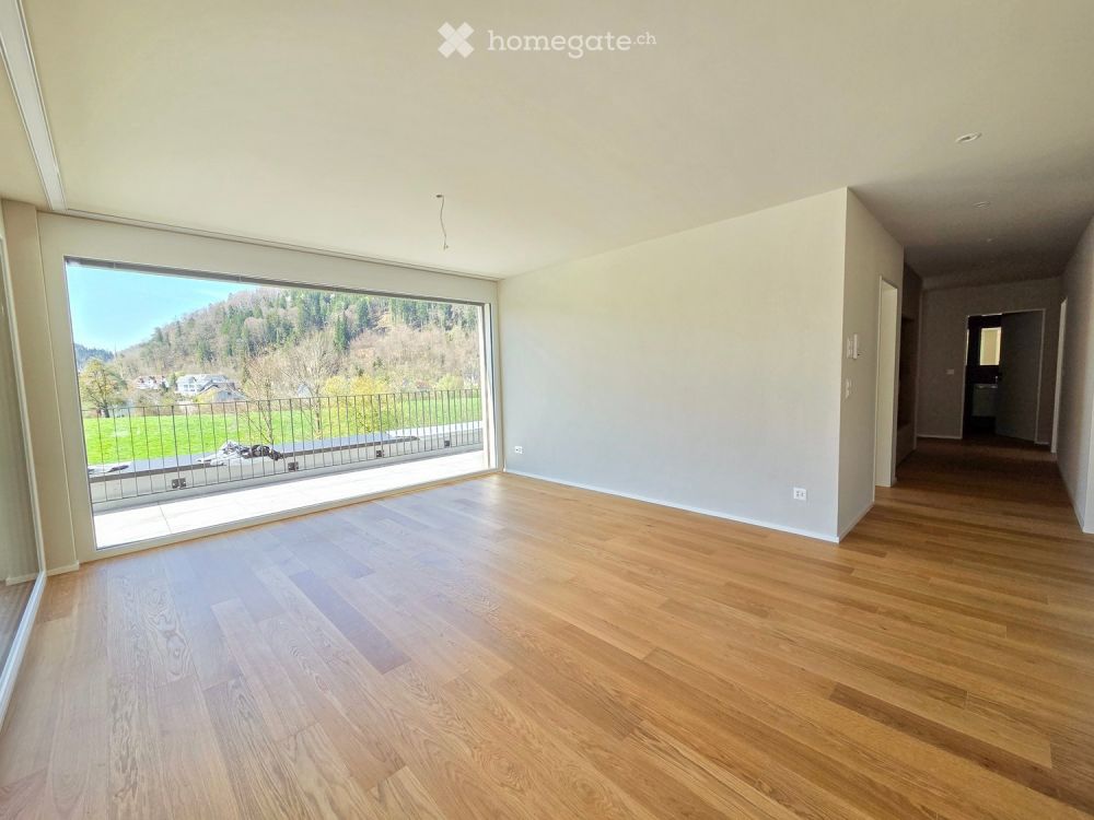 Luxuriöse 4.5-Zimmer Neubauwohnung an idyllischer Lage - Bild 2