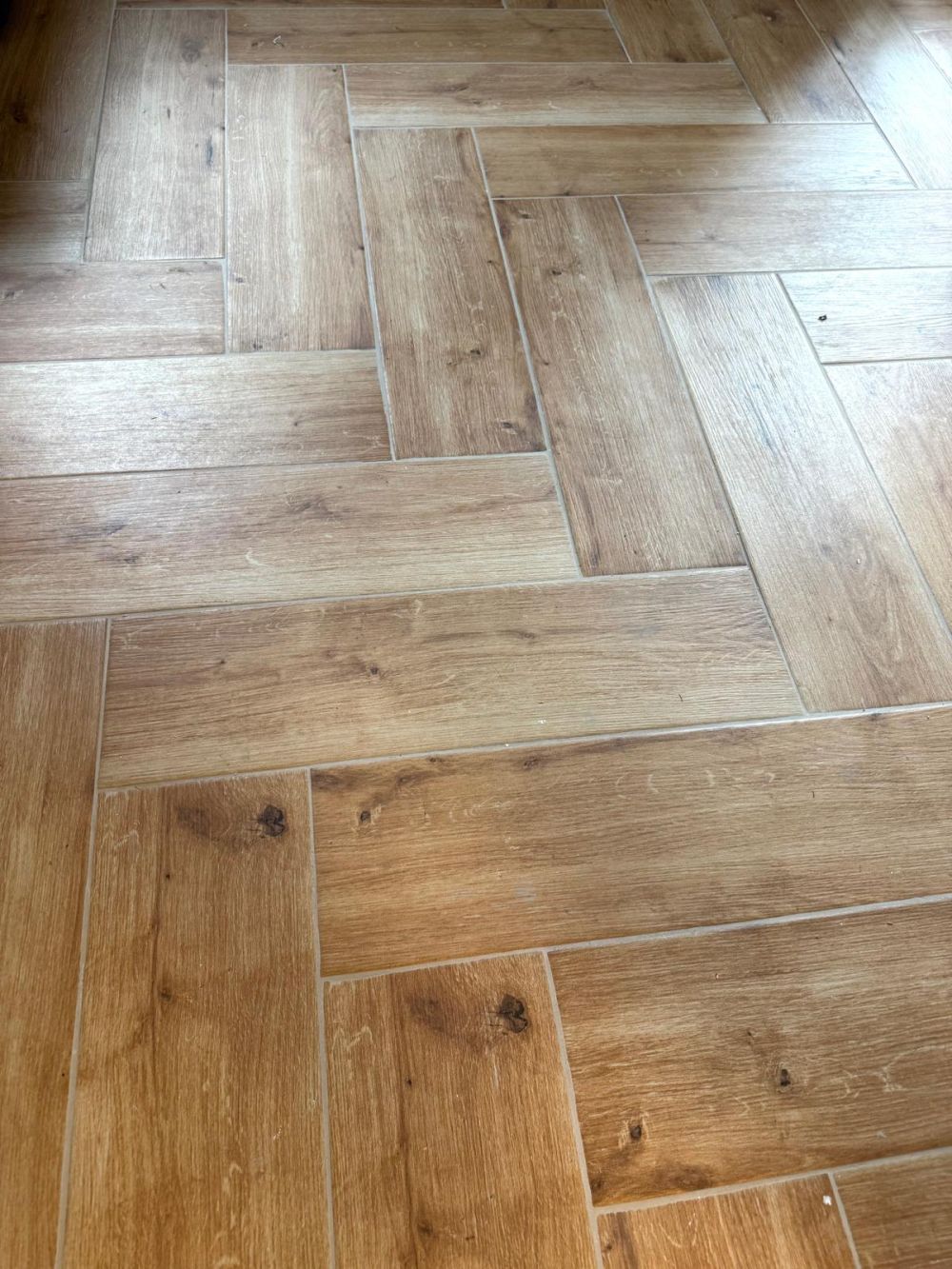 Charmante 2.5-Zimmer-Wohnung in zentraler Lage Frauenfeld - Totalrenoviert - Bild 2