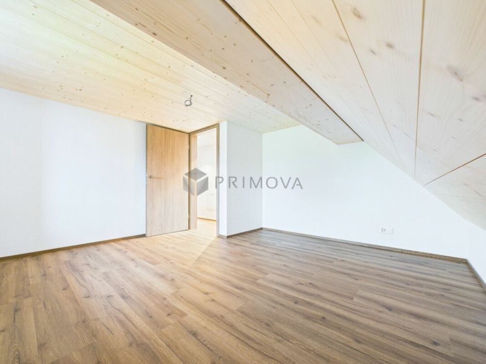 Wohnen im Einklang von Tradition und Moderne: Wie aus dem Ei gepellt - Ihr exklusiver Hausteil im steuergünstigen Feusisberg - Bild 8