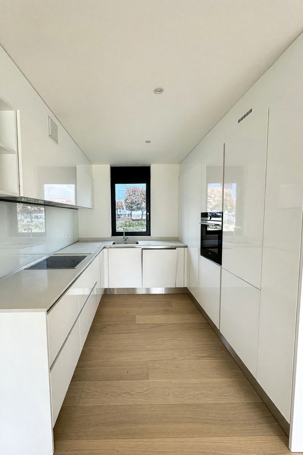 Appartamento 3,5 di primo ingresso con terrazzo coperto a Caslano - Bild 4