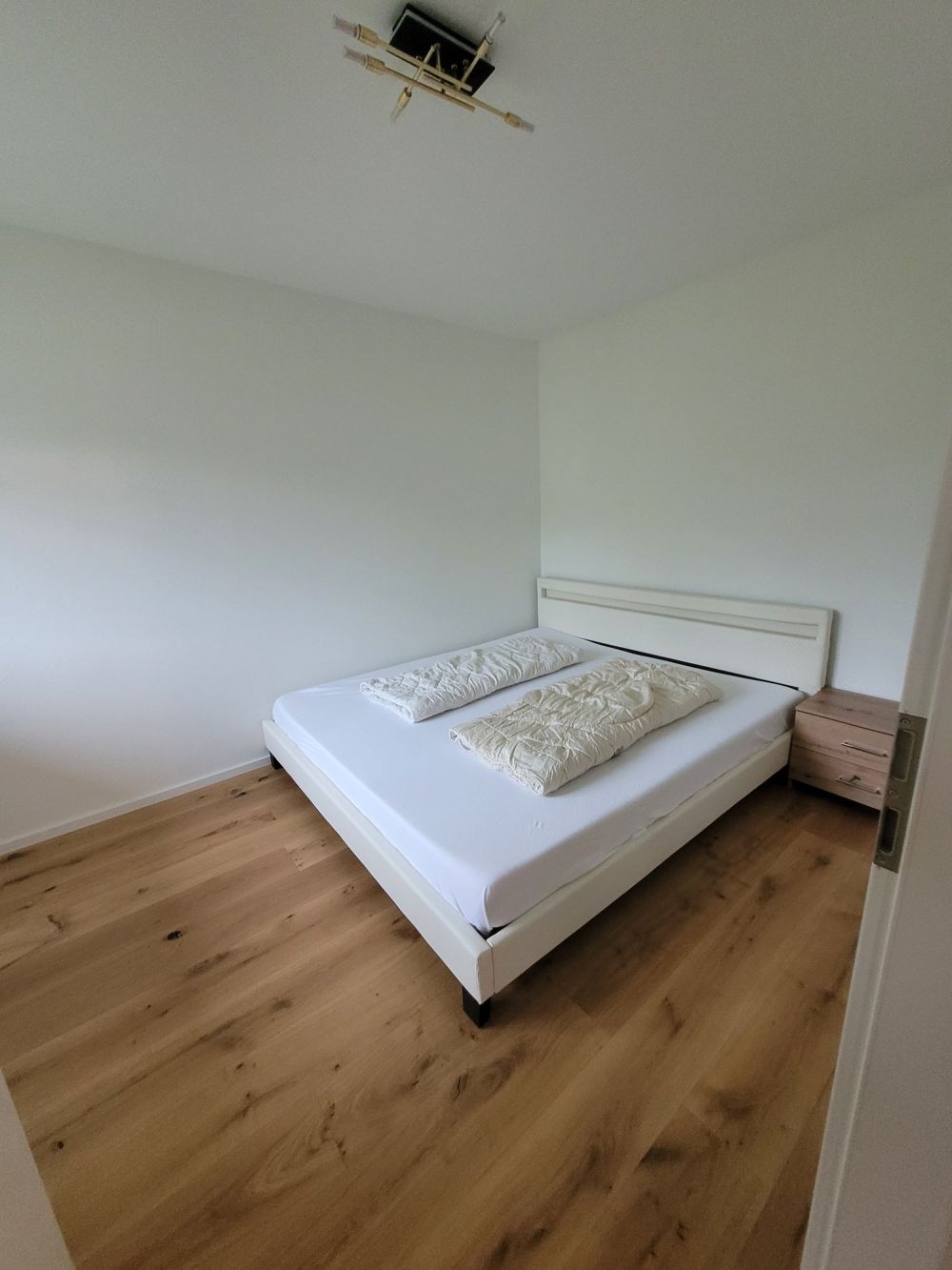 Moderne 1.5-Zimmer-Wohnung mit Bergblick in Hinwil - Bild 5