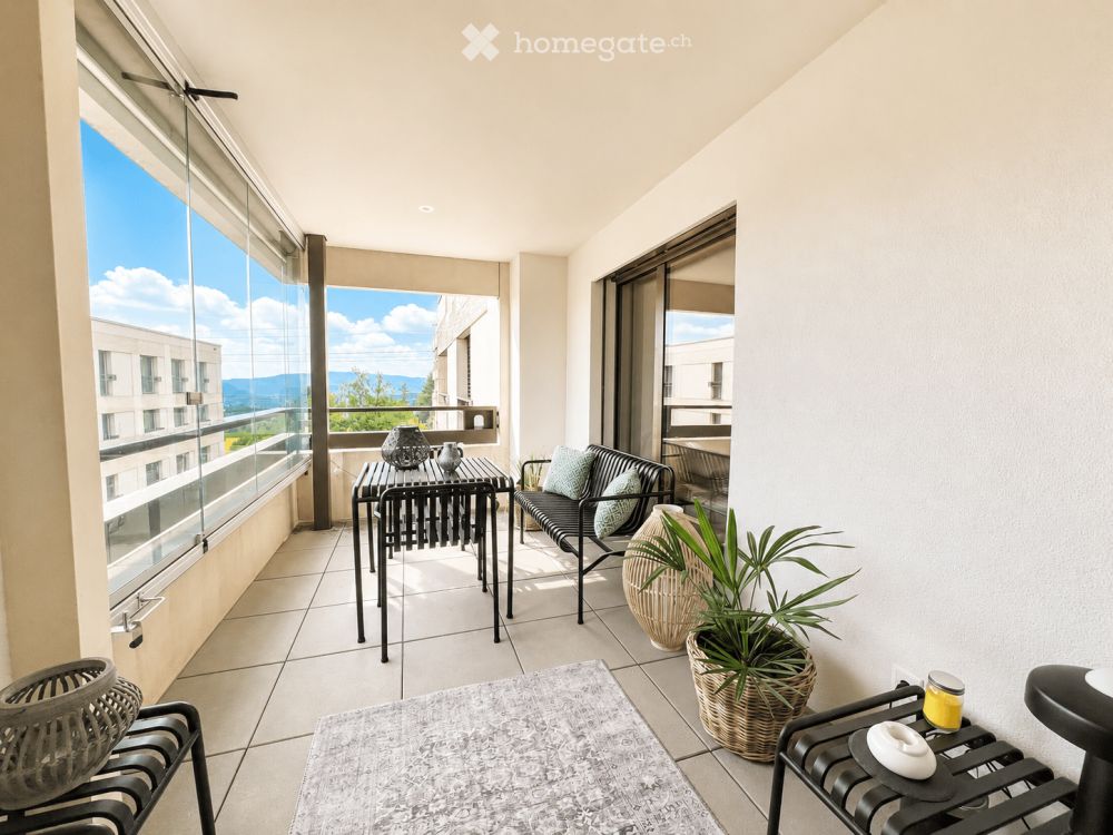 Moderne, grosse 2½-Zimmer-Wohnung (ab 1.12.2026 oder nach Vereinbarung) - Bild 2