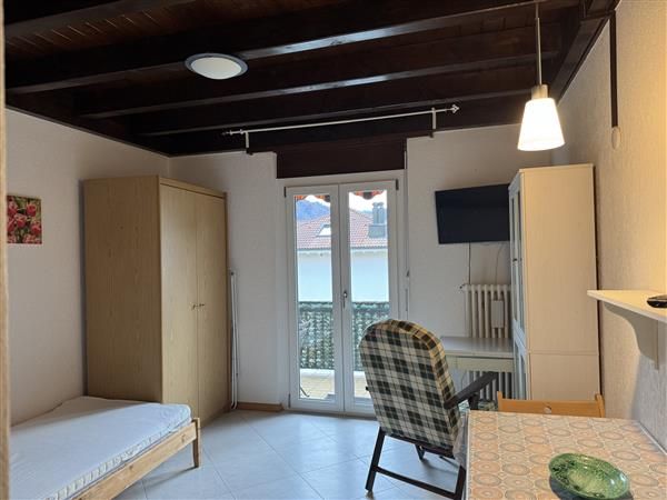 Caslano: Appartamento arredato  1 locale - Interno