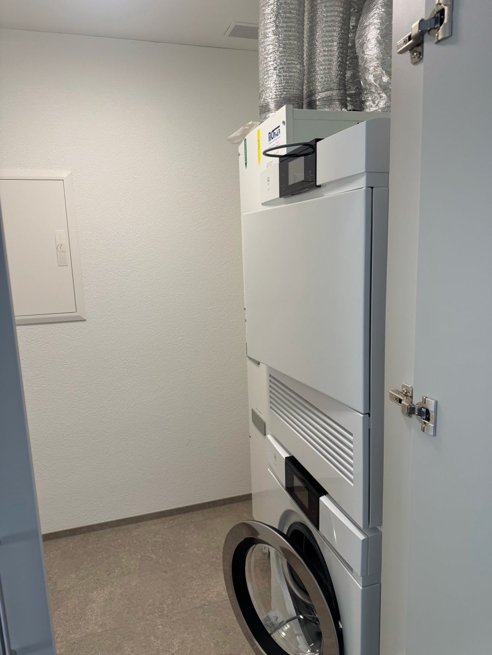 Erstbezug 5.5 Zimmer-Wohnung in neuer Überbauung Roggächer Nord - Bild 12