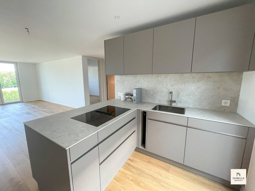 NEU: Moderne 2.5 Zimmer Neubauwohnung mit Sitzplatz - Bild 3