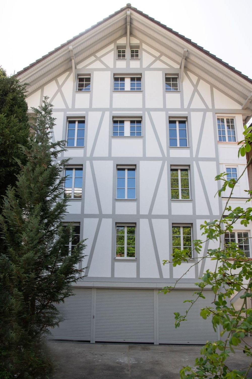 Kernsanierte zentral gelegene 3.5 Zi-Wohnung - Bild 3