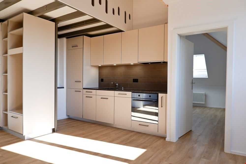 Traumhafte, helle Dachwohnung mit Galerie! - Bild 2