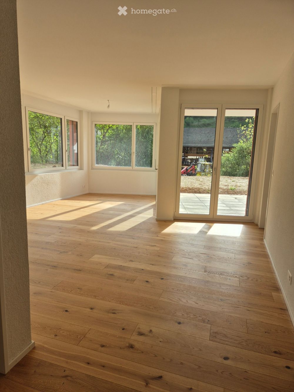 Neue helle 5,5 - Zimmerwohnung mit Gartensitzplatz - Bild 1