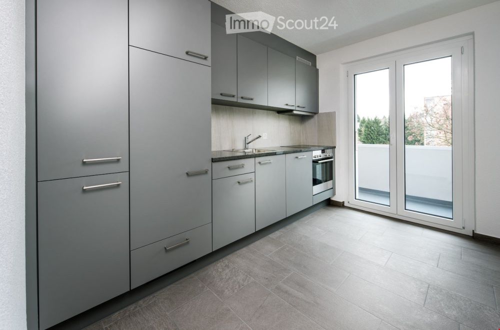 2 Zimmer EG Wohnung, zentrale Lage sucht Sie als neue Mieterin / neuen Mieter - Bild 1