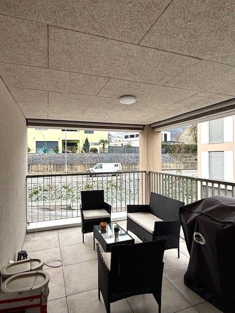 Moderne 2.5-Zimmer-Wohnung in Holderbank mit Balkon und schöner Aussicht - Bild 4