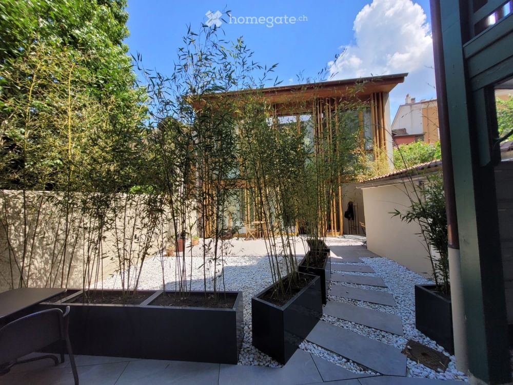 Maison de ville unique située dans une charmante cour intérieure du vieux Carouge - Bild 1