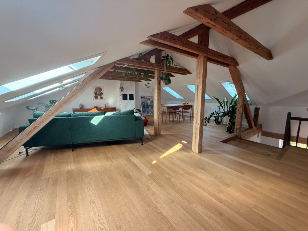 Wunderschöne 3.5 Zimmer-Maisonettewohnung in top Lage - Bild 2
